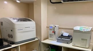 Diagnostic equipment at Pranav Diabetes Center